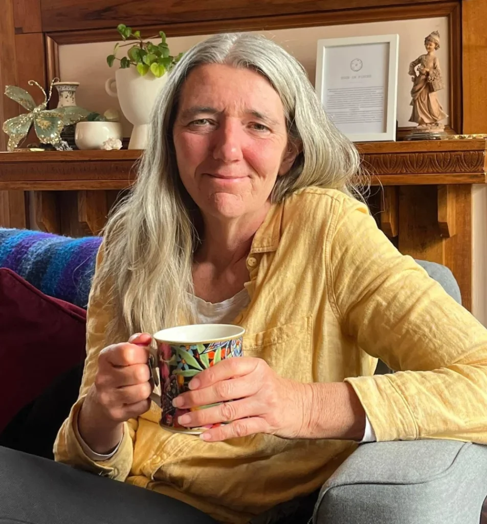 Vicki, wellness coach in Melbourne, welcoming you with a calm and caring approach